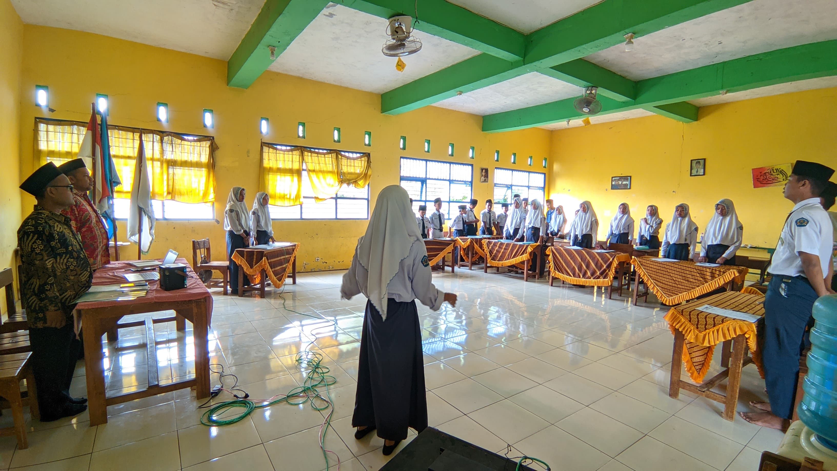 Pembukaan oleh Kepala Madrasah